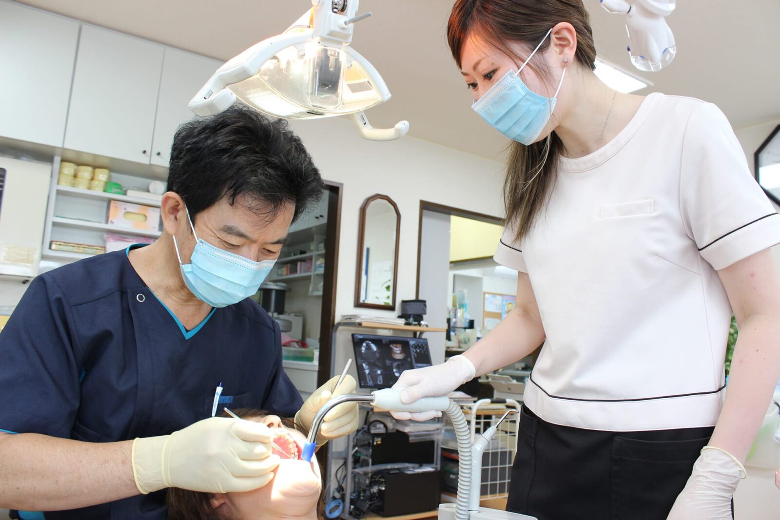 気持ちよく通っていただけるよう、コミュニケーションを重視しています。無理のない通院で、お口の健康を維持していきましょう。